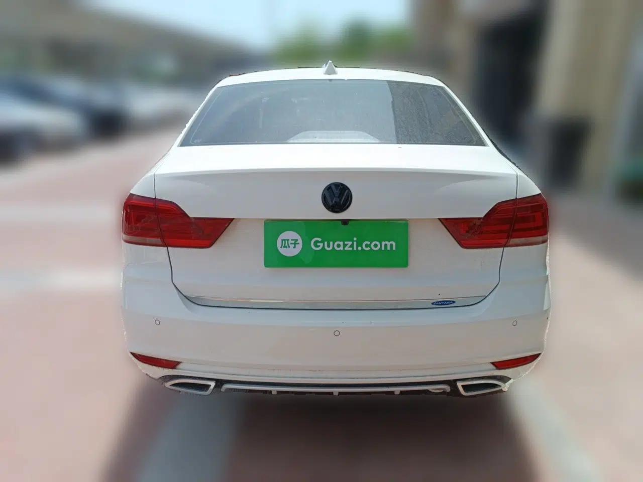 Volkswagen Santana 2016 1.6L Manual Comfort Edition — миниатюра 5