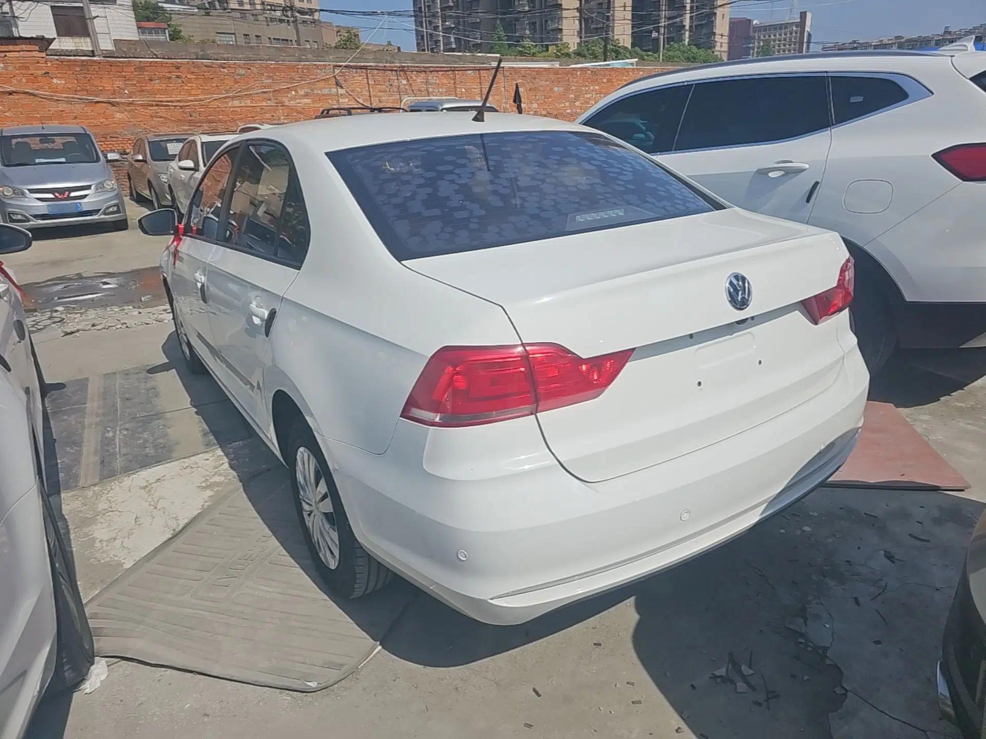 Volkswagen Santana 2019 1.5L Automatic Fashion Edition China VI — миниатюра 4