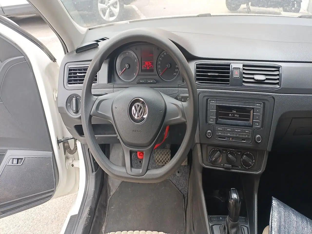 Volkswagen Santana 2019 1.5L Automatic Fashion Edition China V Standard — миниатюра 11