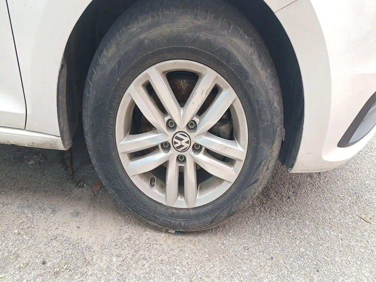 Volkswagen Santana 2019 1.5L Automatic Fashion Edition China V Standard — миниатюра 8