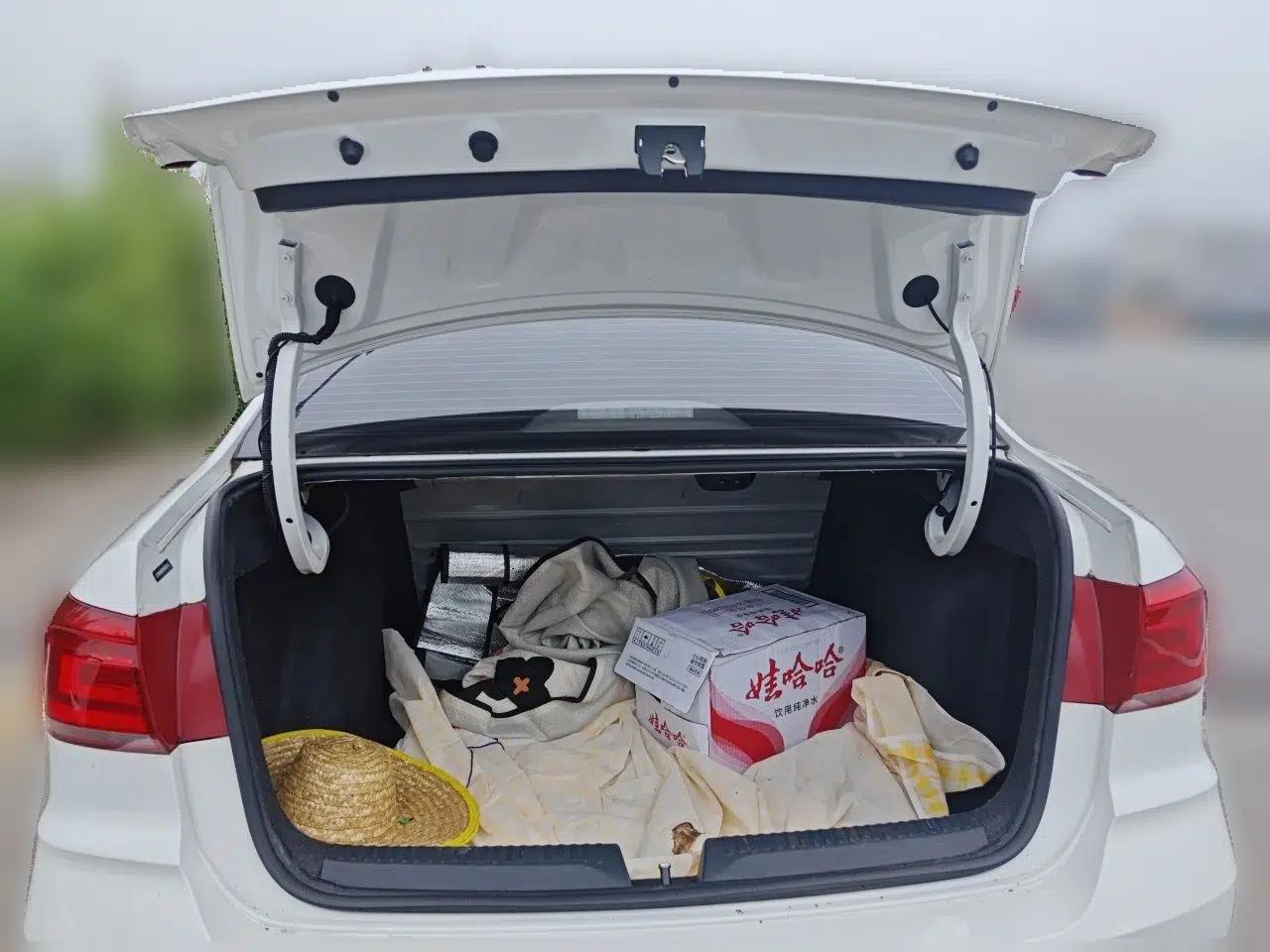 Volkswagen Santana 2021 1.5L Automatic Fashion Edition — миниатюра 20