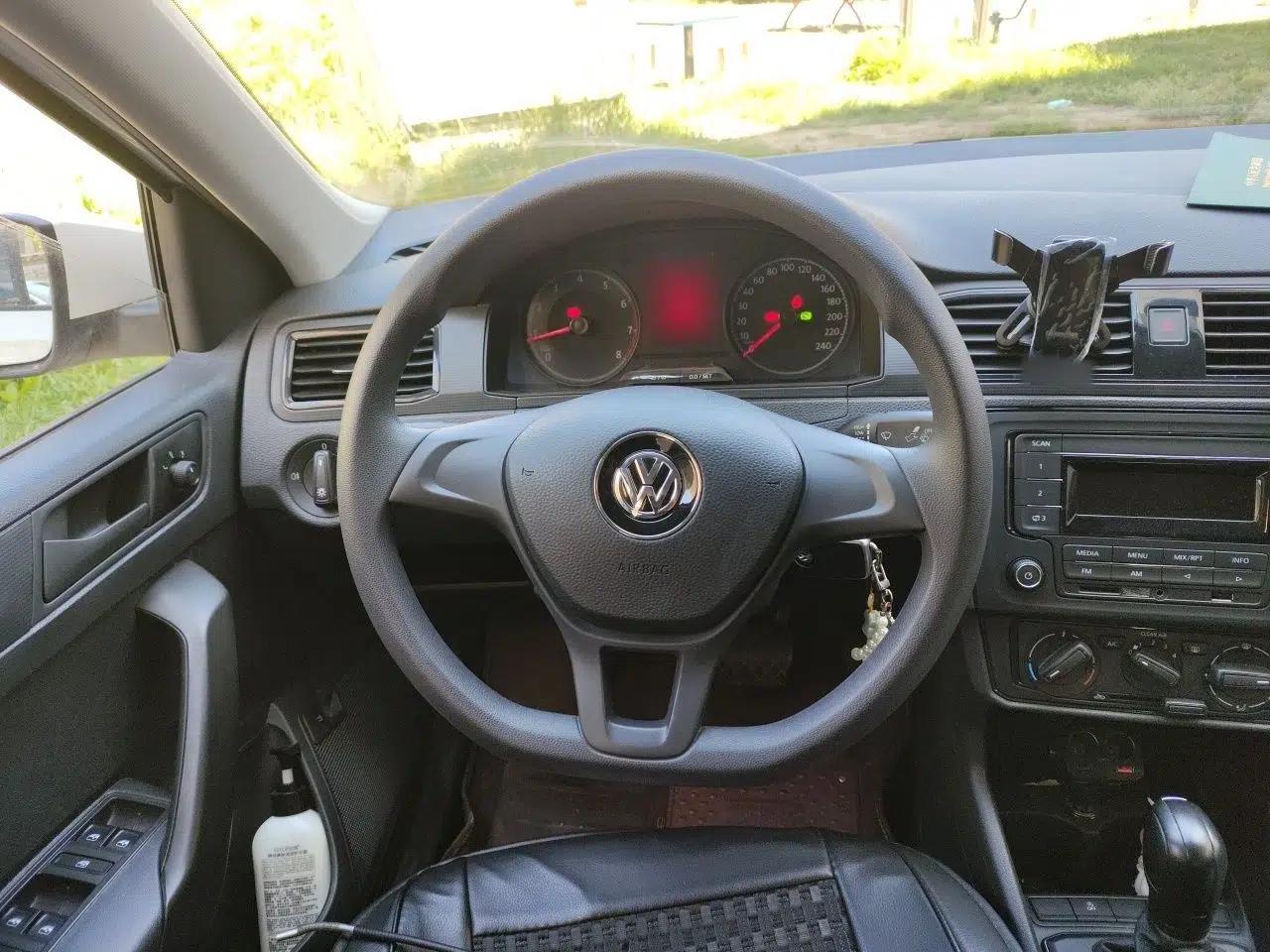 Volkswagen Santana 2019 1.5L Automatic Fashion Edition China VI — миниатюра 11