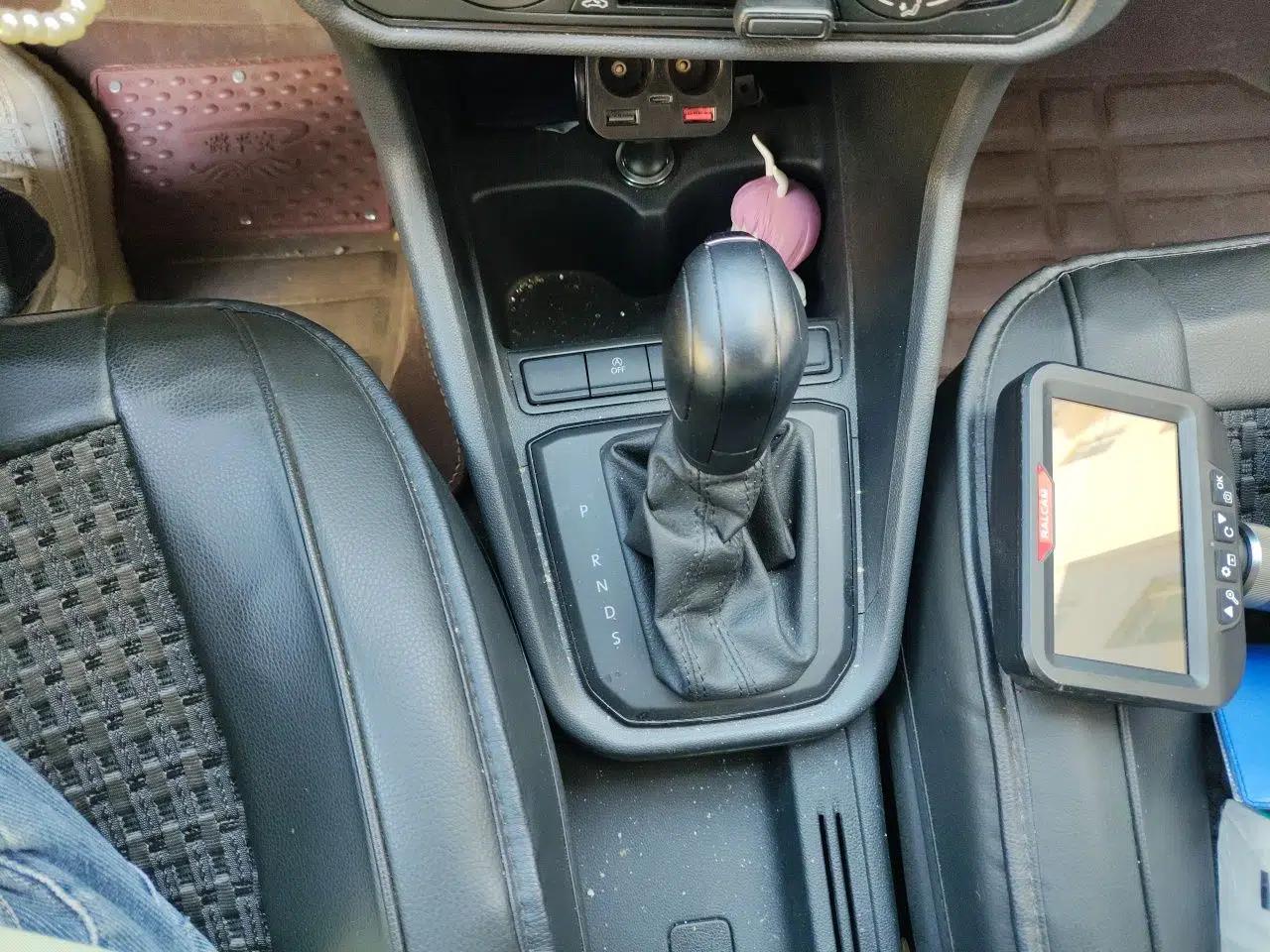 Volkswagen Santana 2019 1.5L Automatic Fashion Edition China VI — миниатюра 15