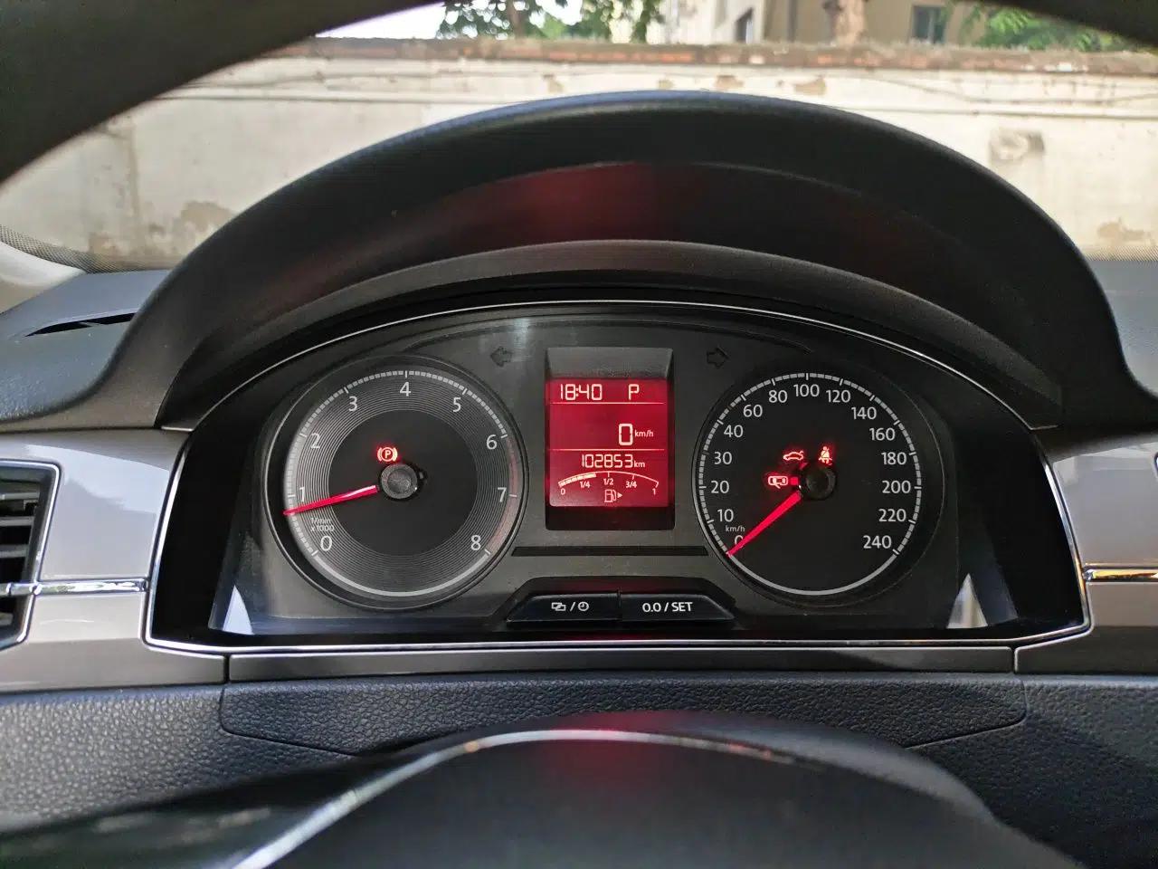 Volkswagen Santana 2016 1.6L Automatic Comfort Edition — миниатюра 12