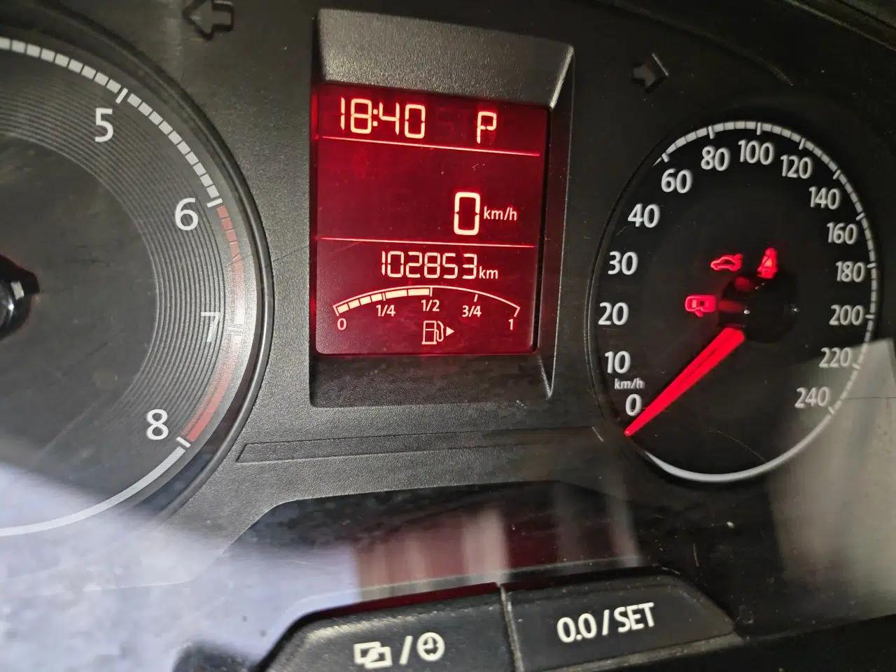 Volkswagen Santana 2016 1.6L Automatic Comfort Edition — миниатюра 13