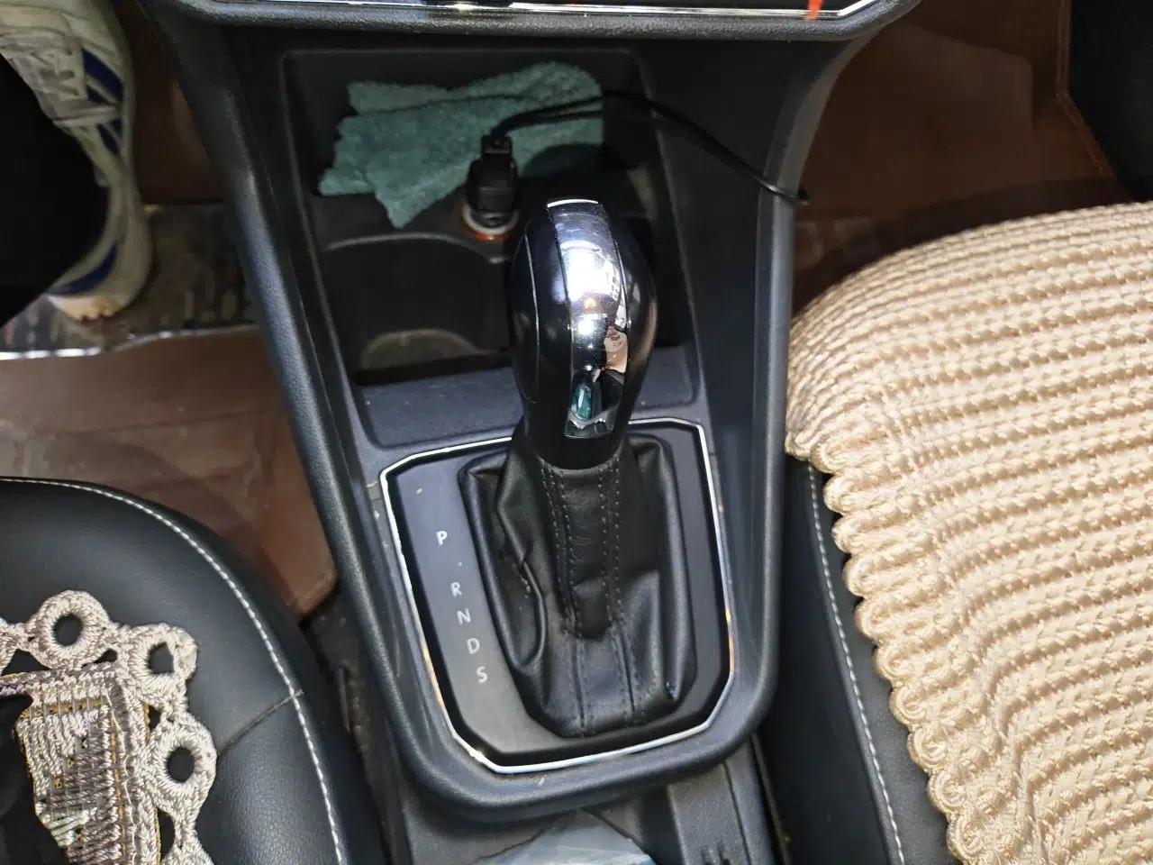Volkswagen Santana 2016 1.6L Automatic Comfort Edition — миниатюра 15
