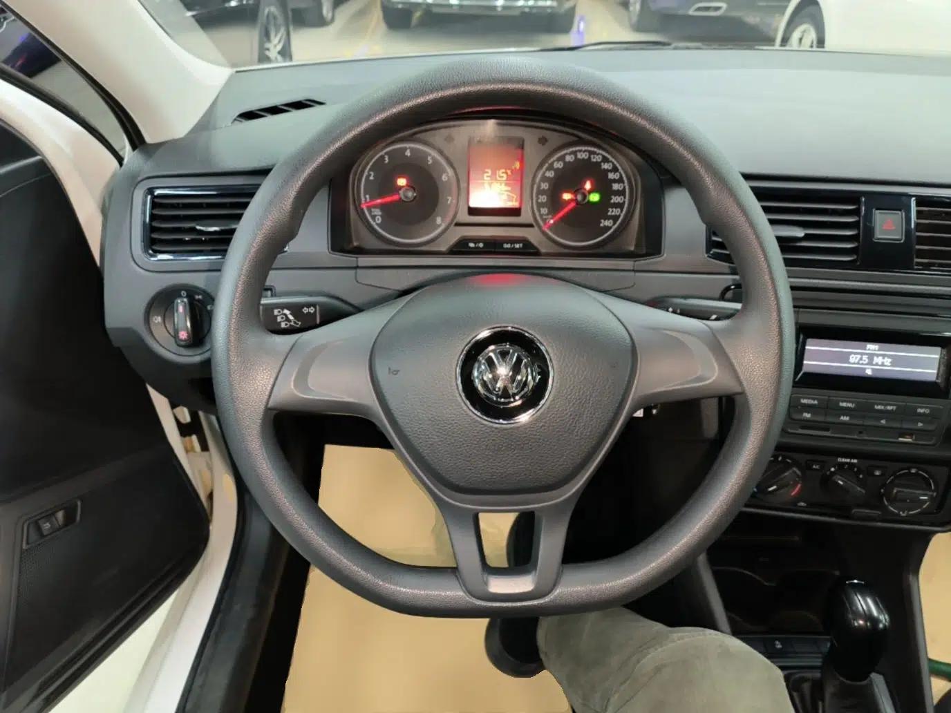 Volkswagen Santana 2021 1.5L Automatic Fashion Edition — миниатюра 14