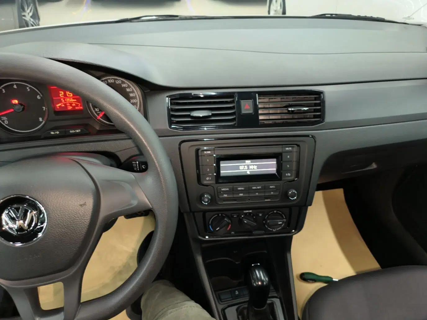 Volkswagen Santana 2021 1.5L Automatic Fashion Edition — миниатюра 16