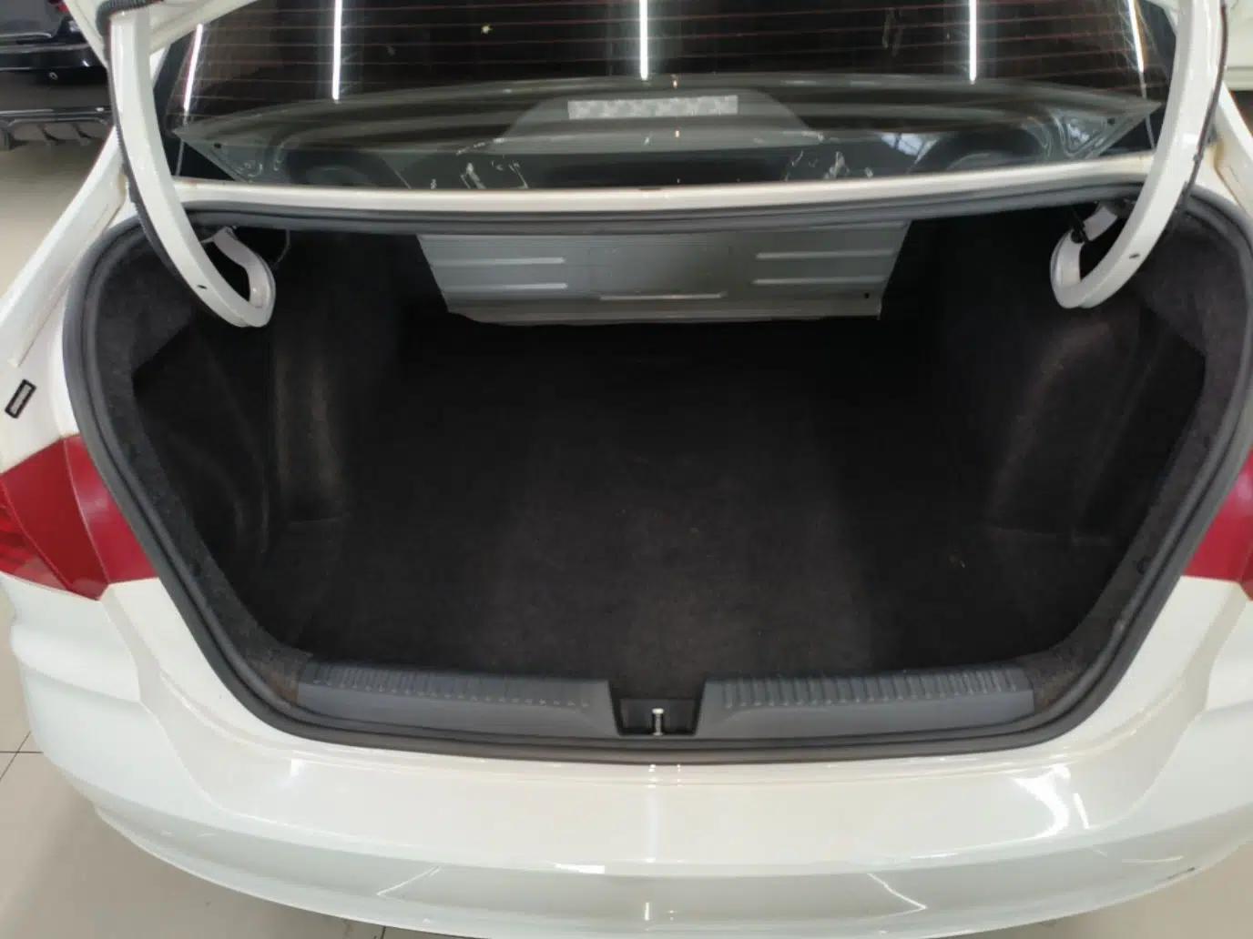 Volkswagen Santana 2021 1.5L Automatic Fashion Edition — миниатюра 22