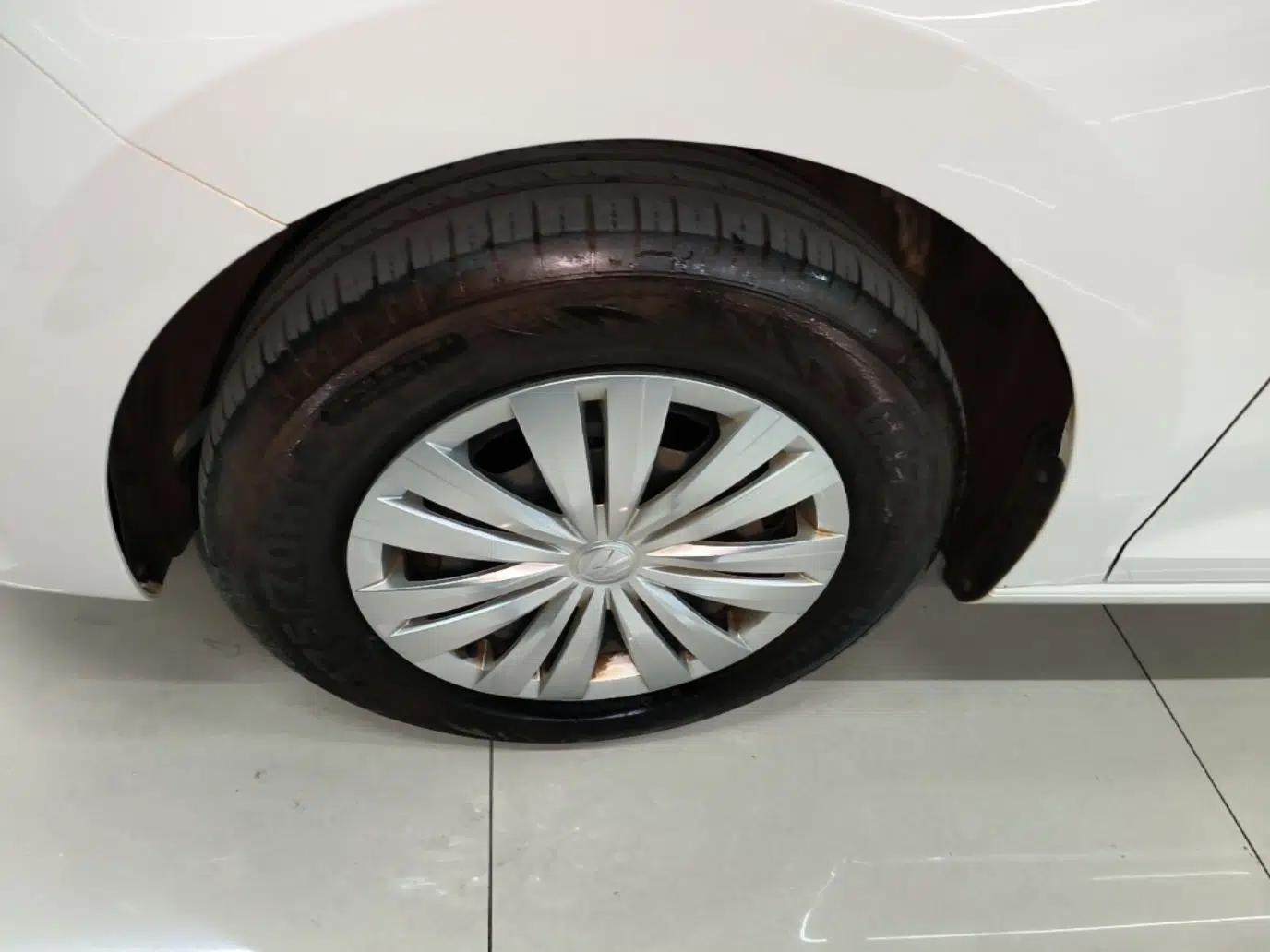 Volkswagen Santana 2021 1.5L Automatic Fashion Edition — миниатюра 8