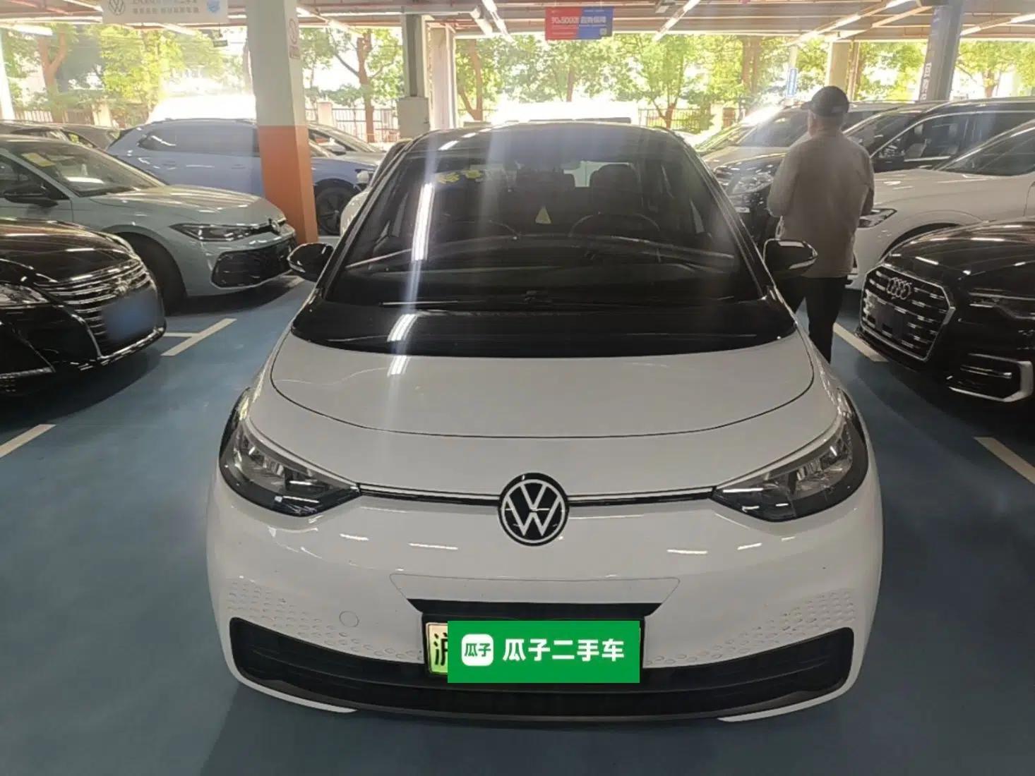Volkswagen ID.3 2022 Pure Edition — миниатюра 2
