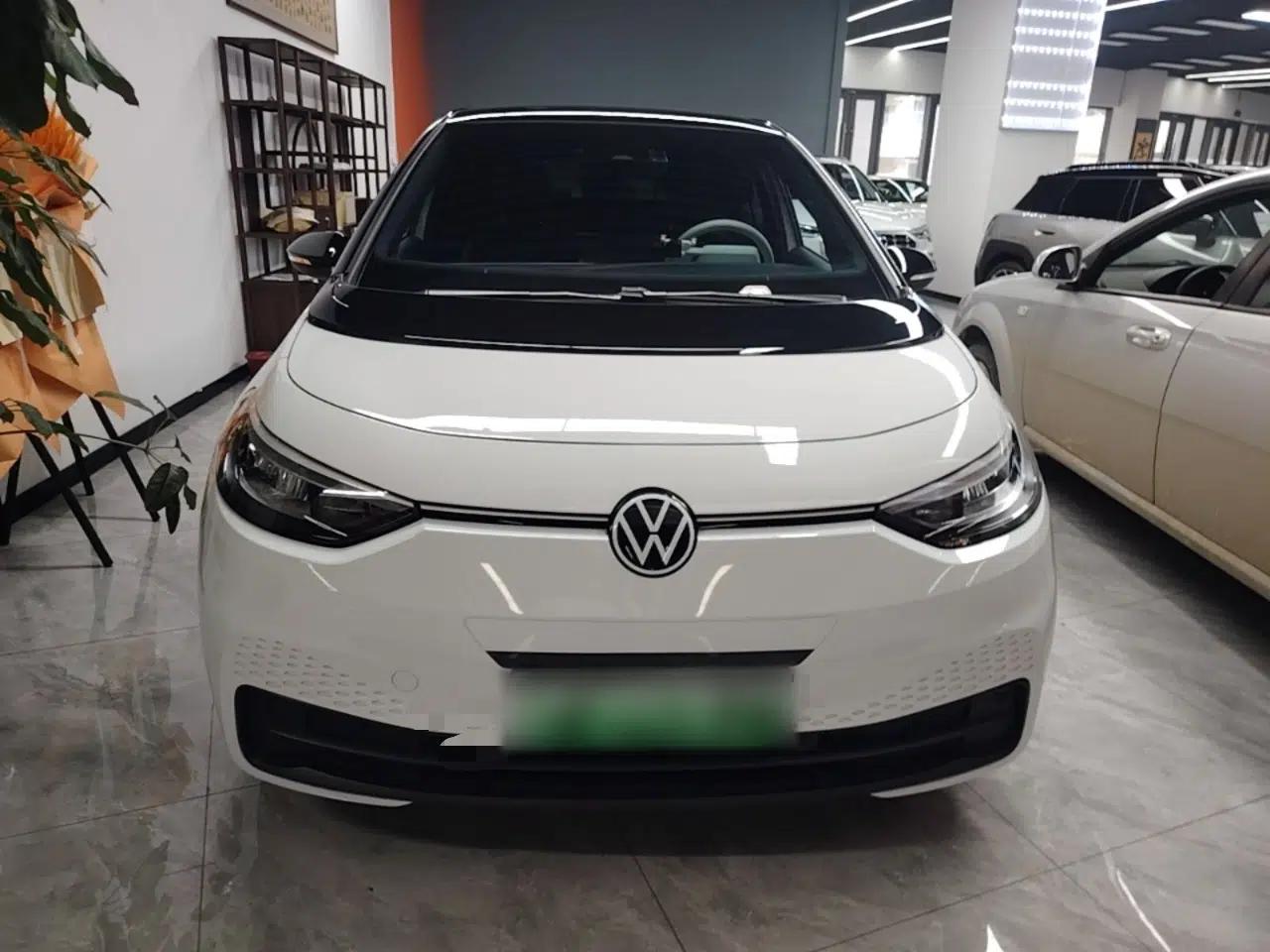 Volkswagen ID.3 2024 Outstanding Edition — миниатюра 2
