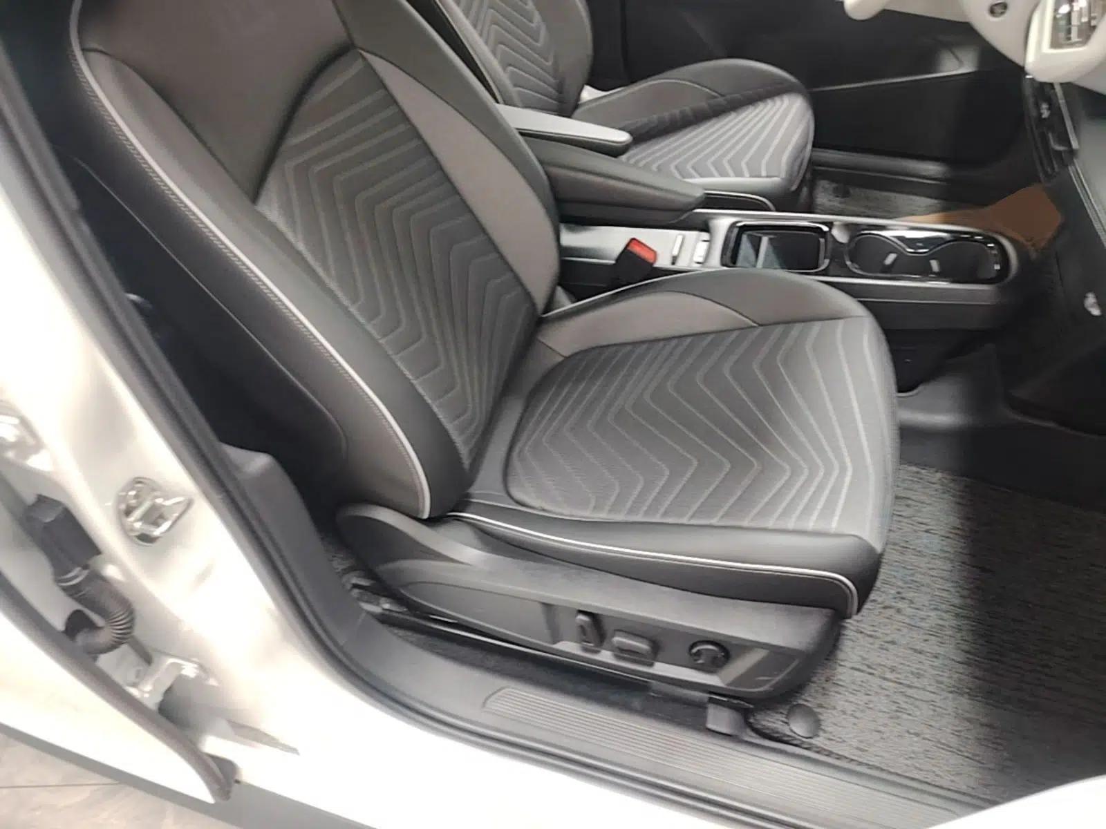 Volkswagen ID.3 2024 Outstanding Edition — миниатюра 23
