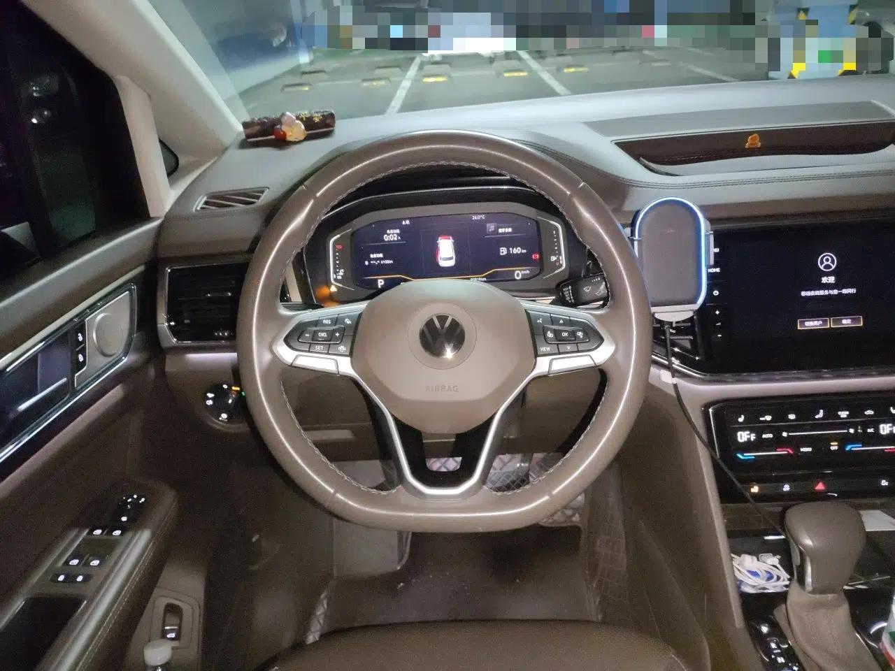 Volkswagen Viloran 2020 330TSI Luxury Edition — миниатюра 11