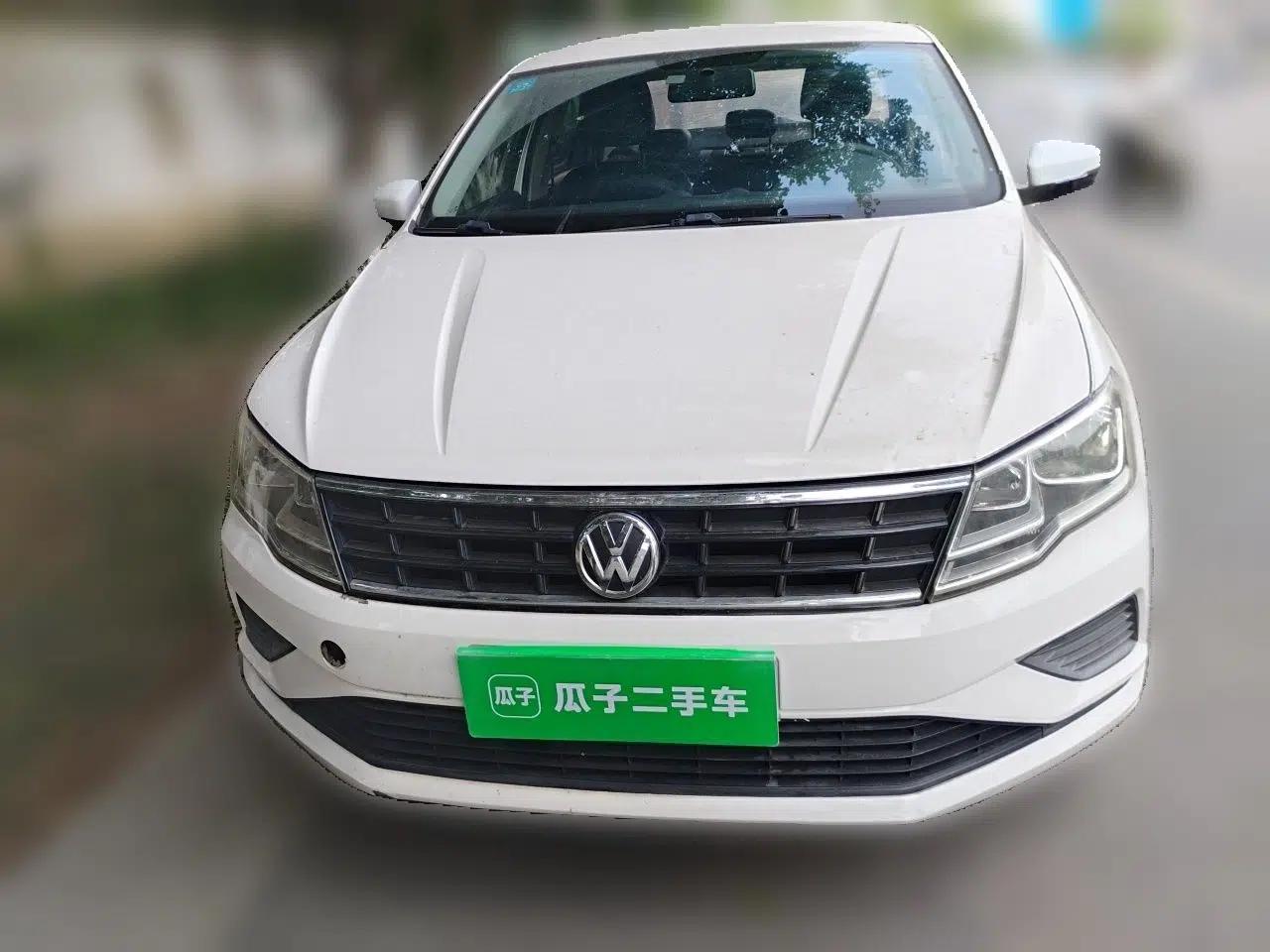 Volkswagen Jetta 2017 1.4L Manual Fashion Edition — миниатюра 2