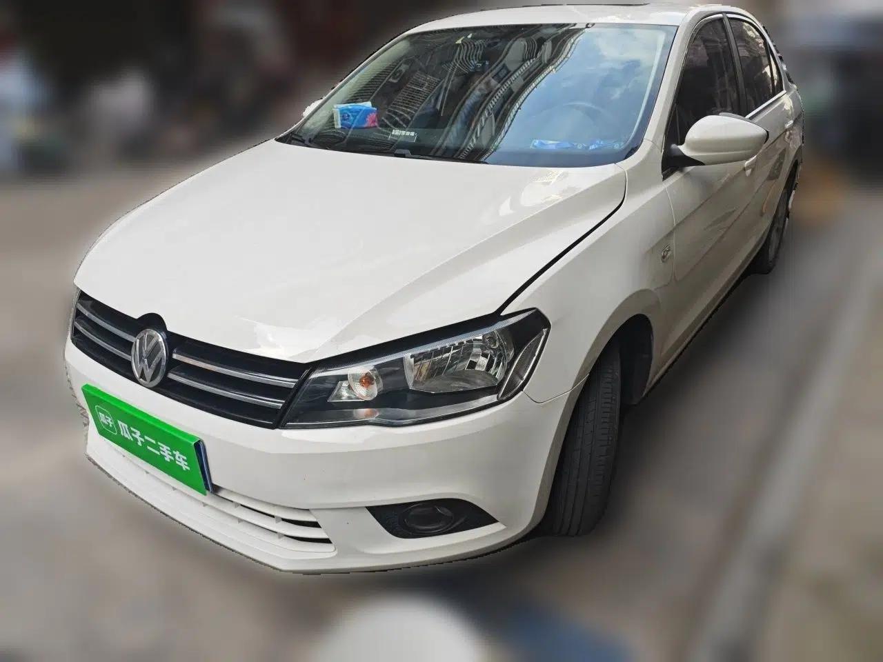 Volkswagen Jetta 2015 1.6L Manual Comfort Model — миниатюра 1