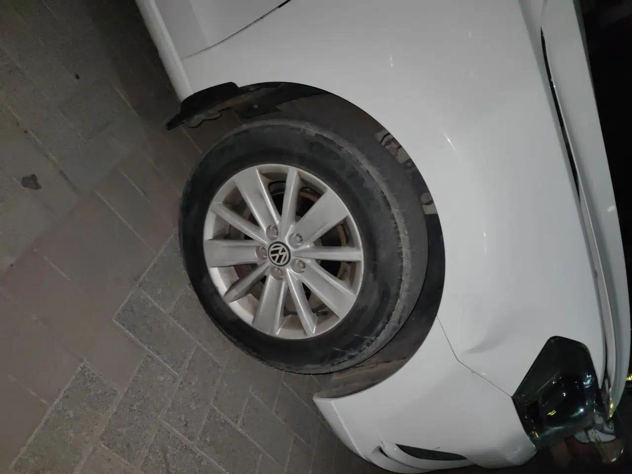 Volkswagen Jetta 2017 1.5L Manual Fashion Edition — миниатюра 8