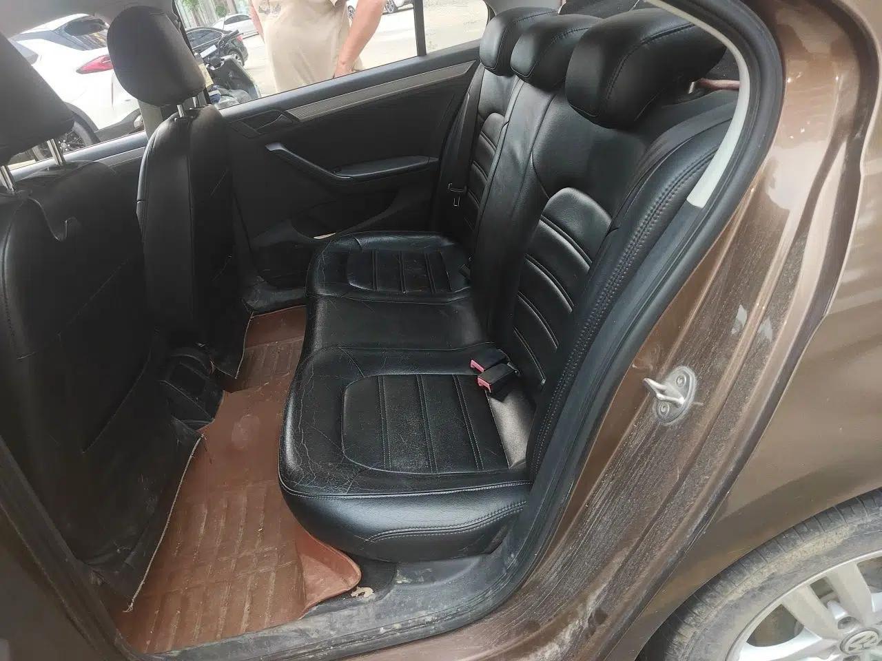 Volkswagen Jetta 2017 1.5L Manual Fashion Edition — миниатюра 18