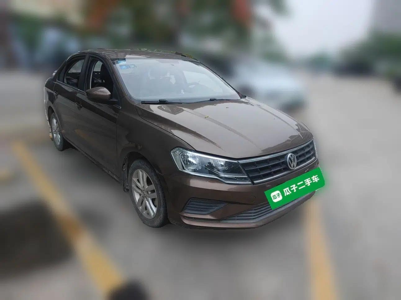 Volkswagen Jetta 2017 1.5L Manual Fashion Edition — миниатюра 3