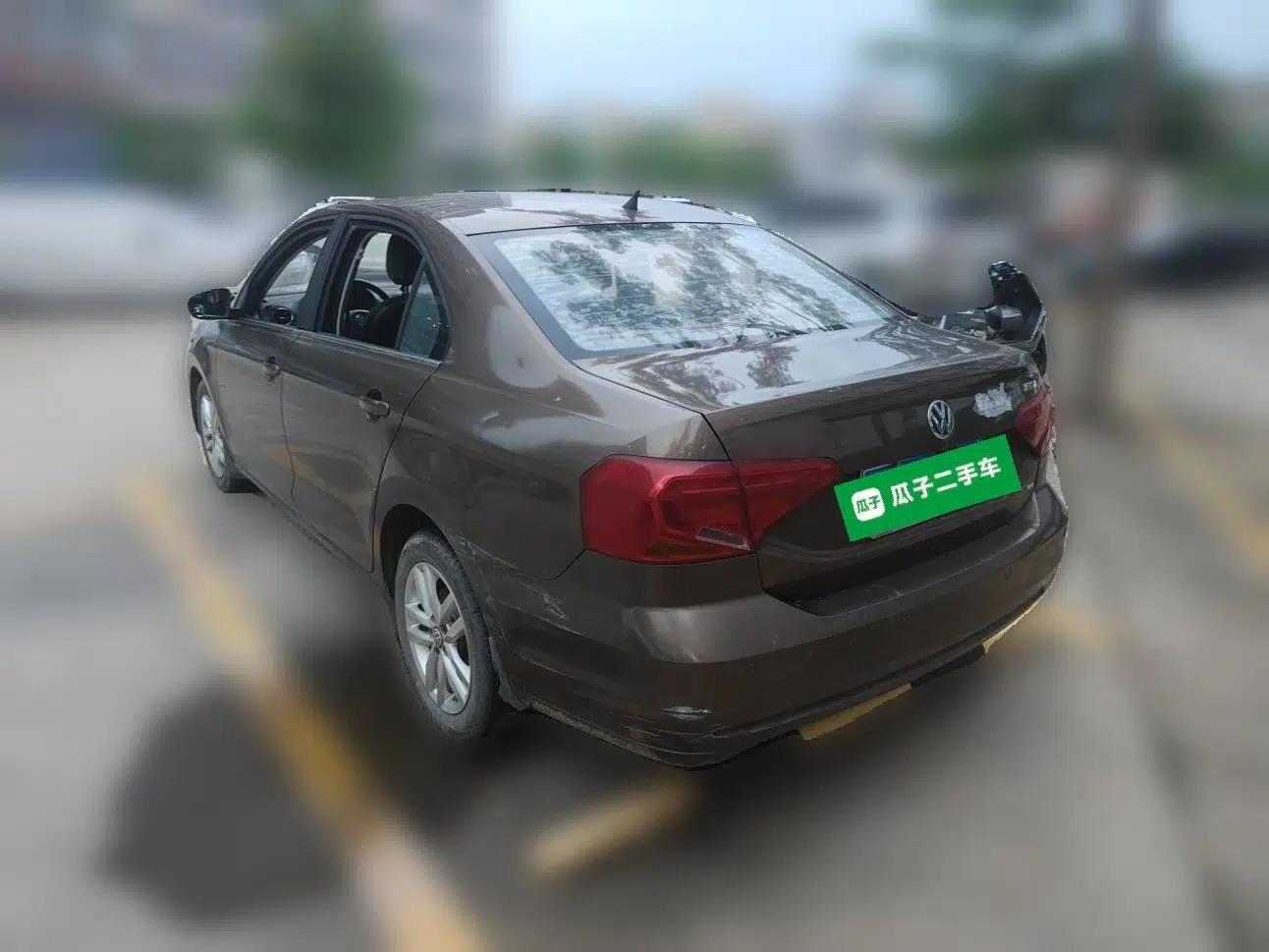 Volkswagen Jetta 2017 1.5L Manual Fashion Edition — миниатюра 4