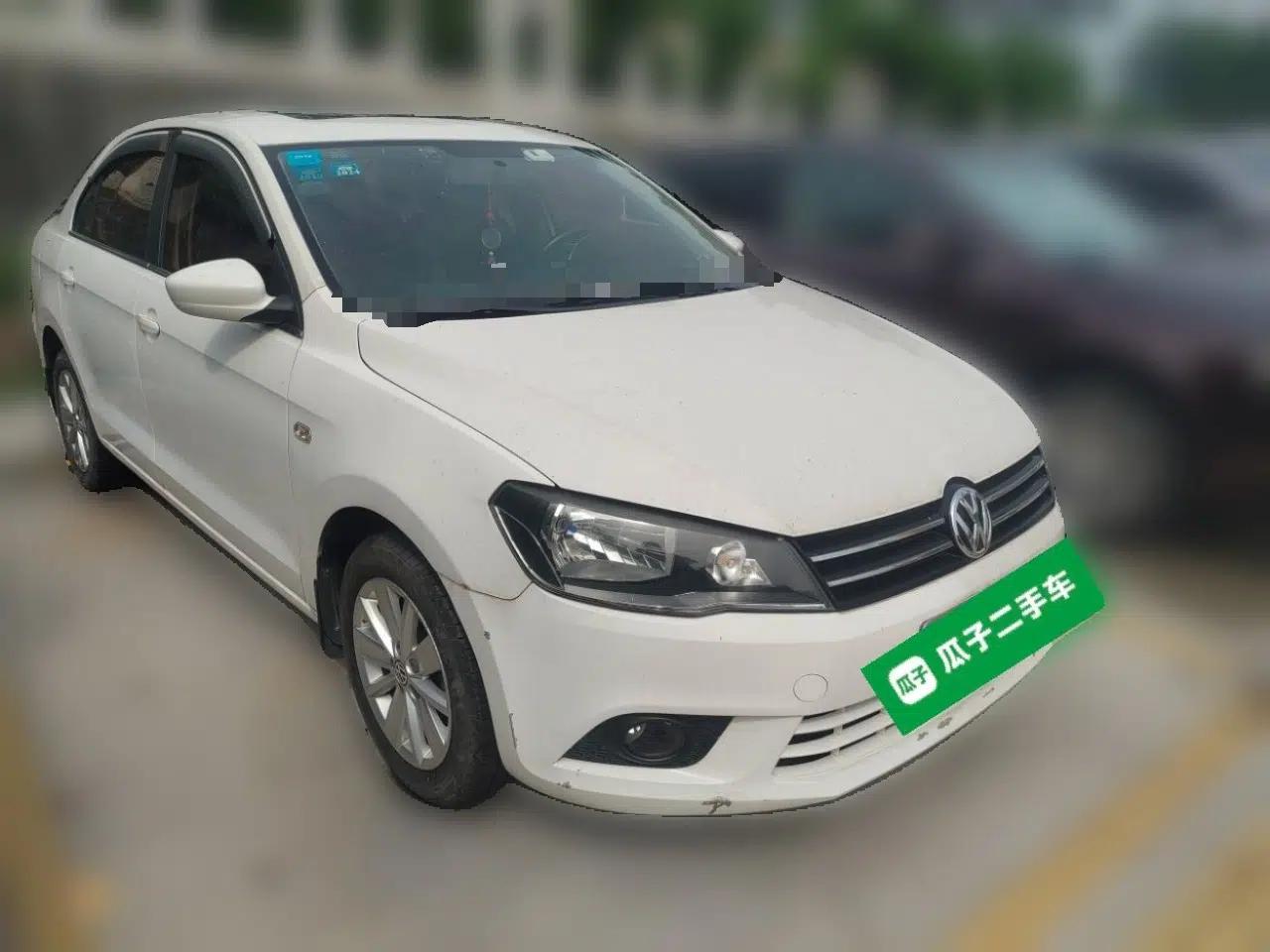 Volkswagen Jetta 2013 1.6L Manual Comfort Model — миниатюра 3
