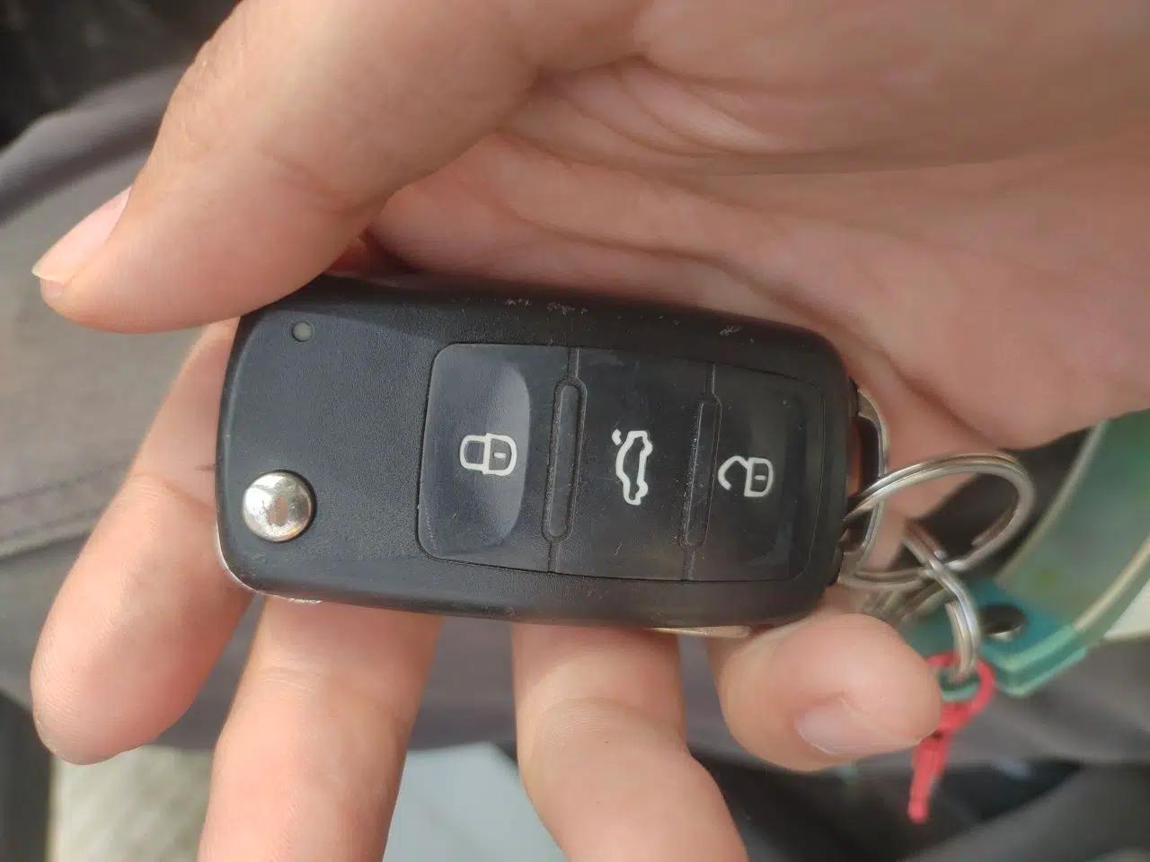Volkswagen Jetta 2013 1.6L Manual Comfort Model — миниатюра 9