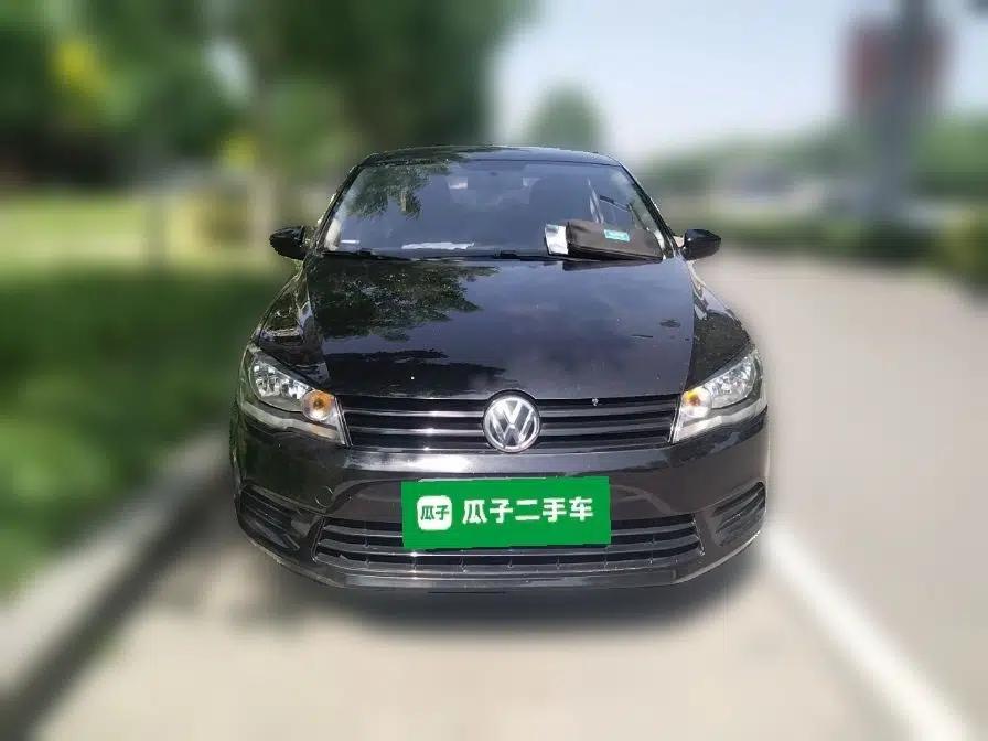 Volkswagen Jetta 2015 1.6L Manual Fashion Edition — миниатюра 2