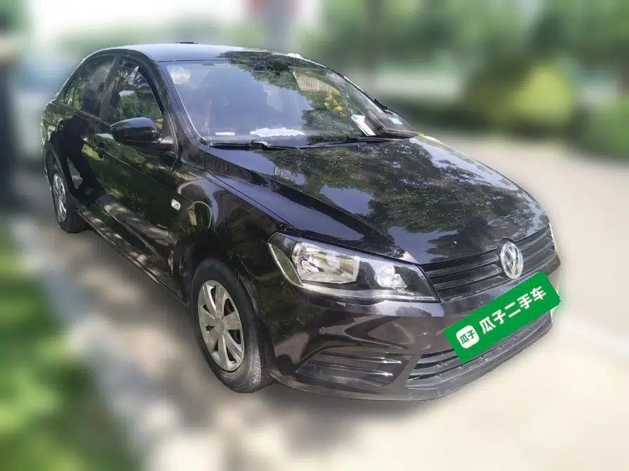 Volkswagen Jetta 2015 1.6L Manual Fashion Edition — миниатюра 3