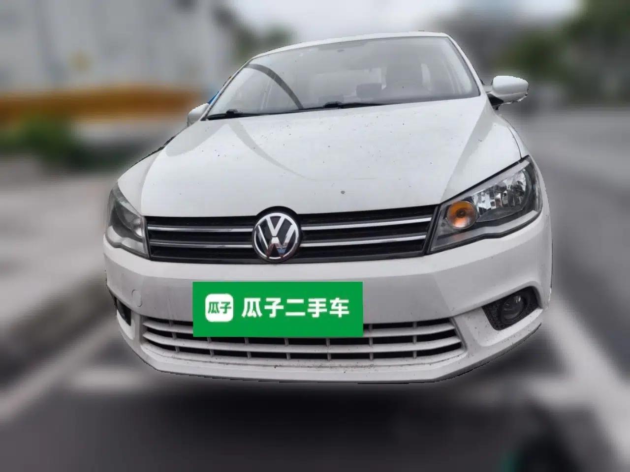 Volkswagen Jetta 2015 Value Edition 1.6L Automatic Comfort Version — миниатюра 2