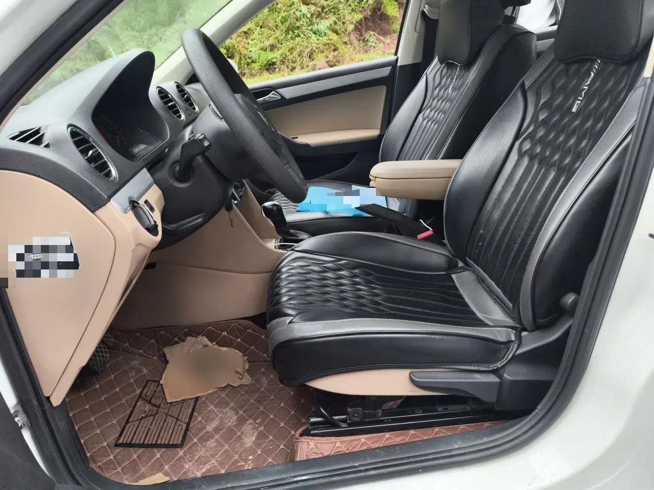 Volkswagen Jetta 2015 Value Edition 1.6L Automatic Comfort Version — миниатюра 16