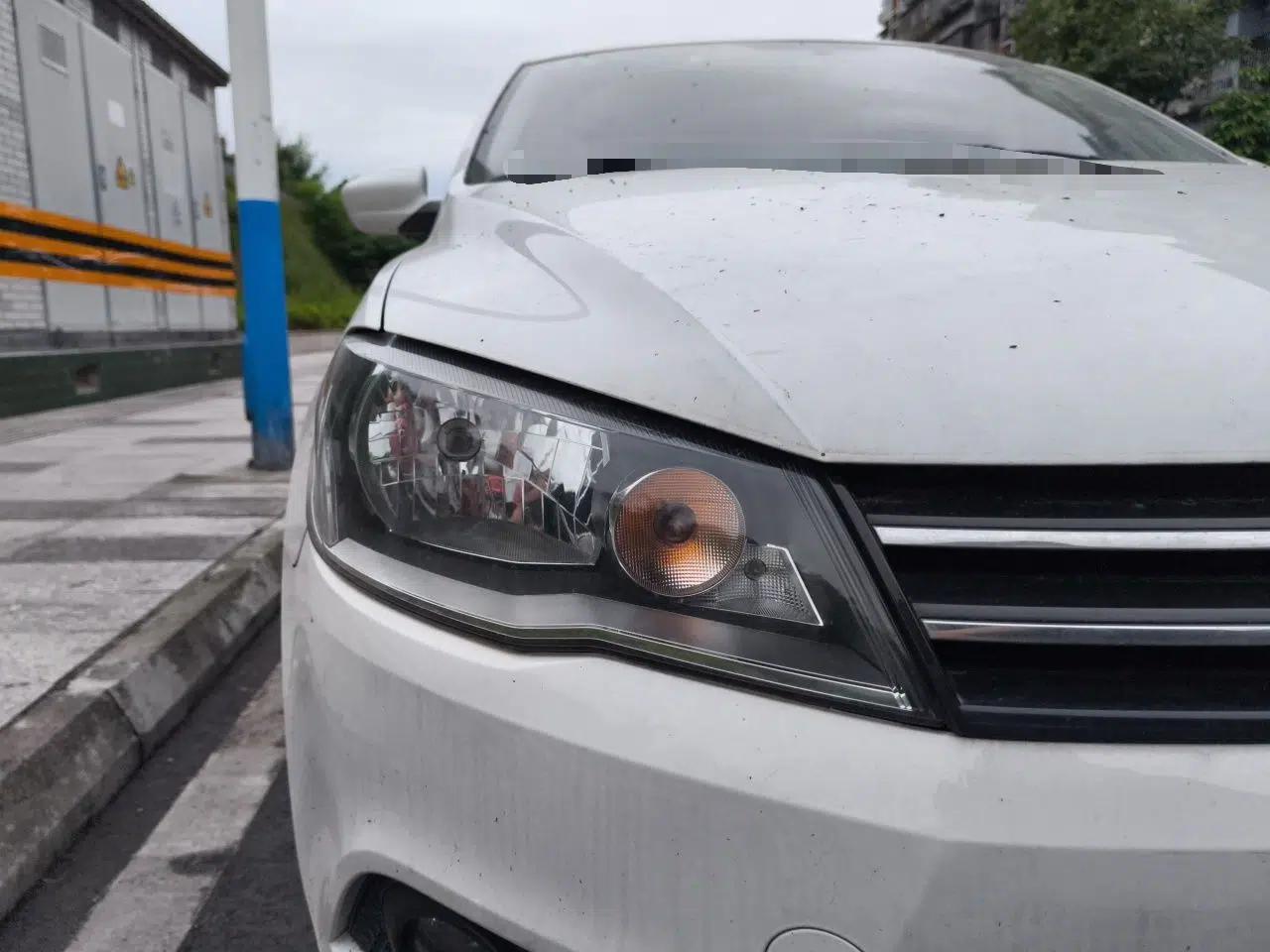 Volkswagen Jetta 2015 Value Edition 1.6L Automatic Comfort Version — миниатюра 7