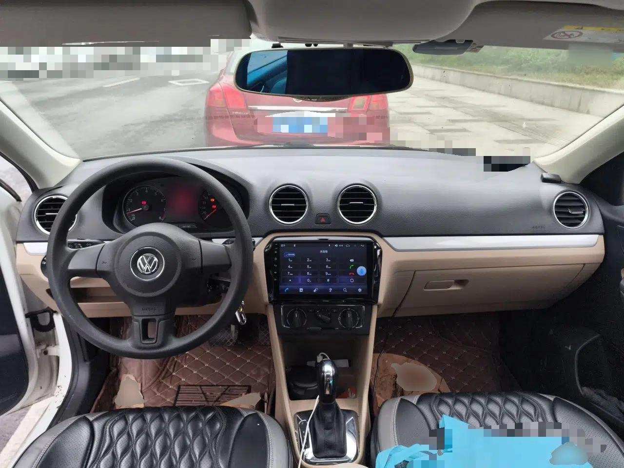 Volkswagen Jetta 2015 Value Edition 1.6L Automatic Comfort Version — миниатюра 10