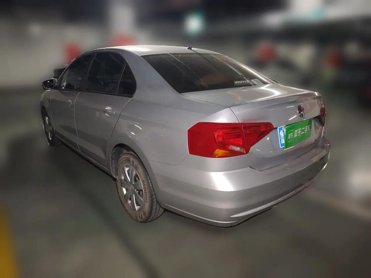 Volkswagen Jetta 2017 1.4L Manual Fashion Edition — миниатюра 4