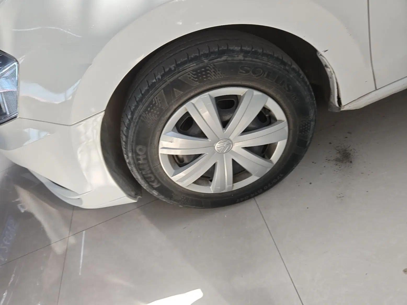Volkswagen Jetta 2017 1.5L Manual Fashion Edition — миниатюра 8