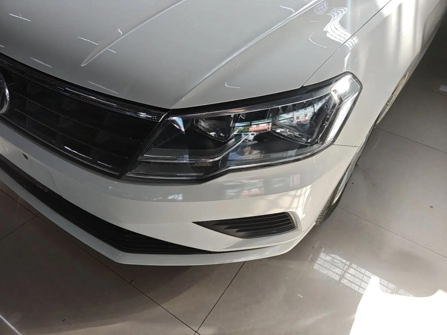 Volkswagen Jetta 2017 1.5L Manual Fashion Edition — миниатюра 9