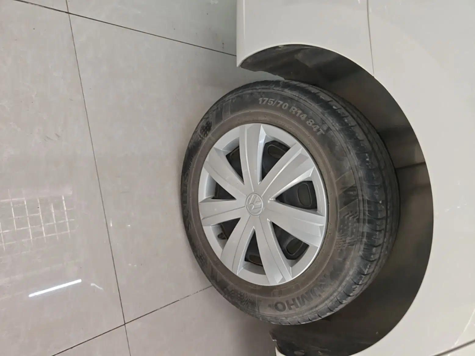 Volkswagen Jetta 2017 1.5L Manual Fashion Edition — миниатюра 10