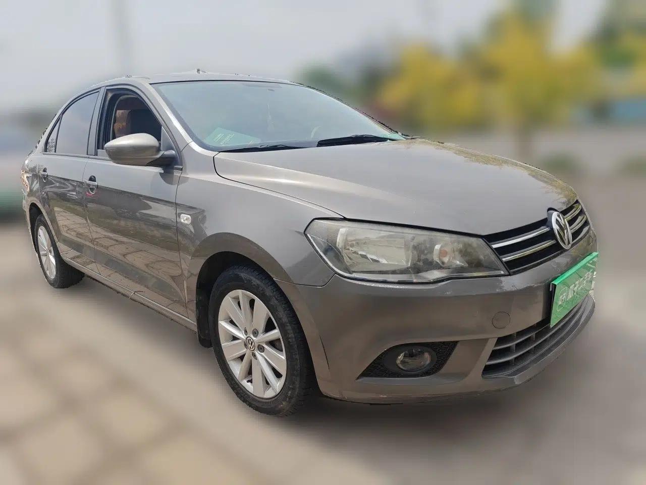 Volkswagen Jetta 2013 1.6L Manual Comfort Model — миниатюра 3