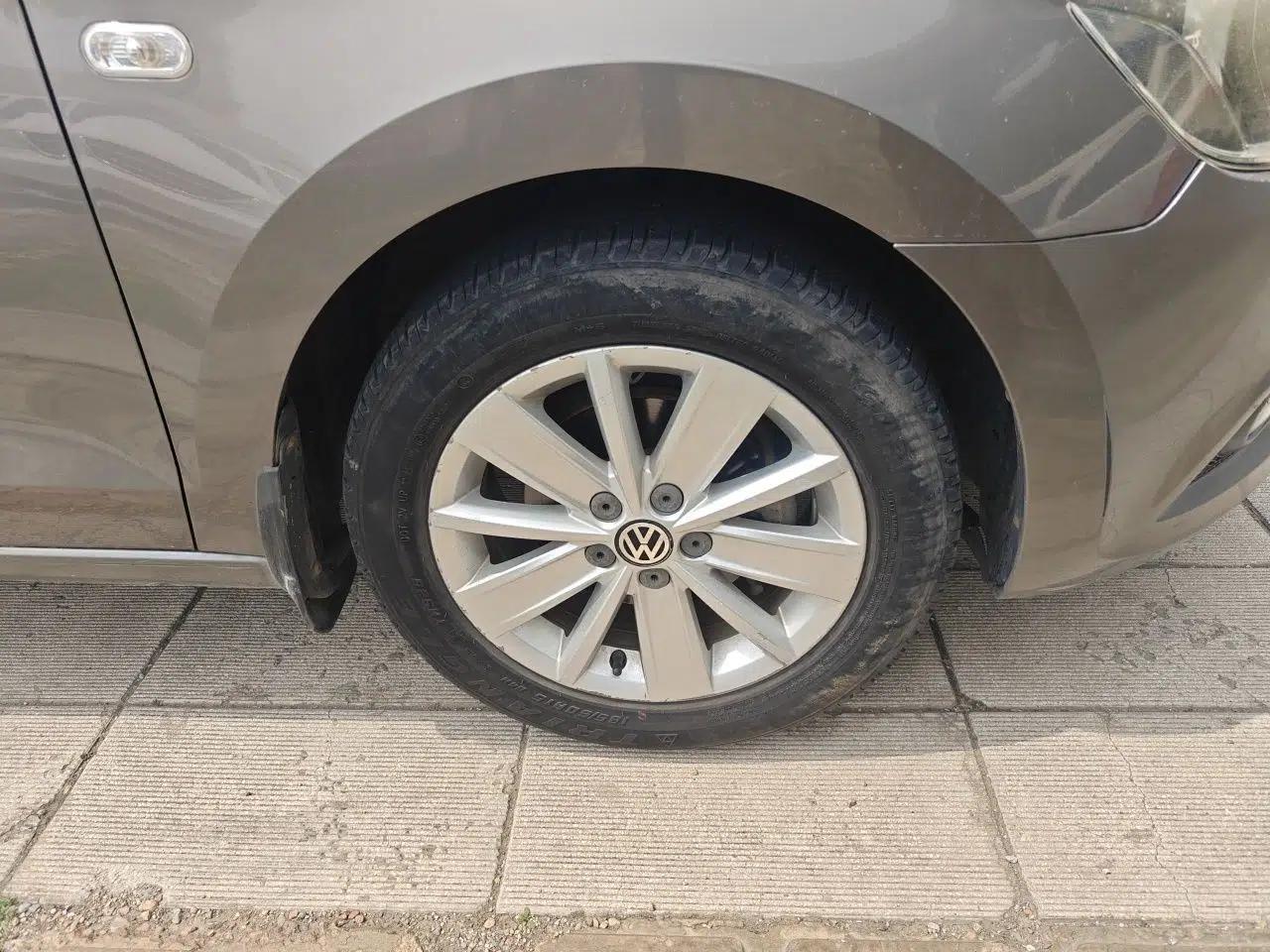 Volkswagen Jetta 2013 1.6L Manual Comfort Model — миниатюра 8