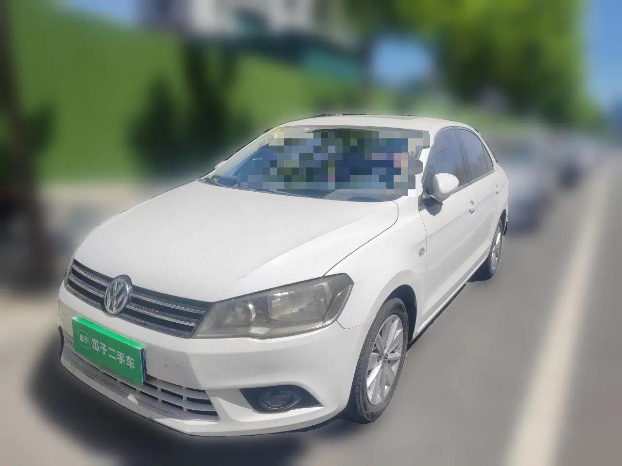 Volkswagen Jetta 2015 1.6L Manual Comfort Model — миниатюра 1