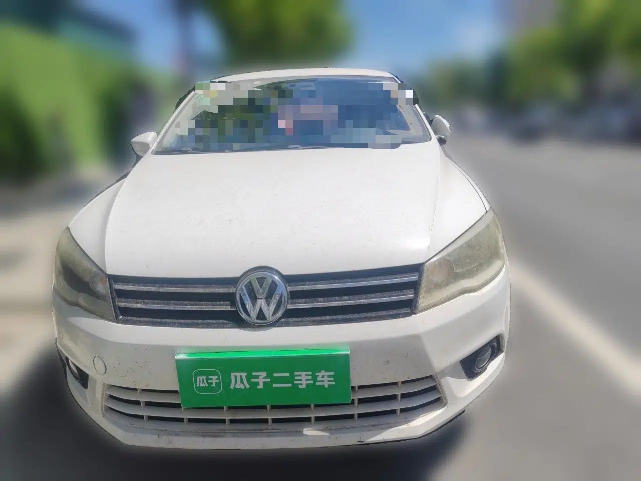 Volkswagen Jetta 2015 1.6L Manual Comfort Model — миниатюра 2