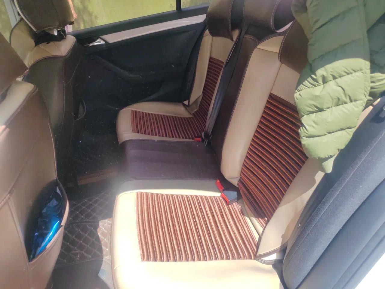Volkswagen Jetta 2015 1.6L Manual Comfort Model — миниатюра 18
