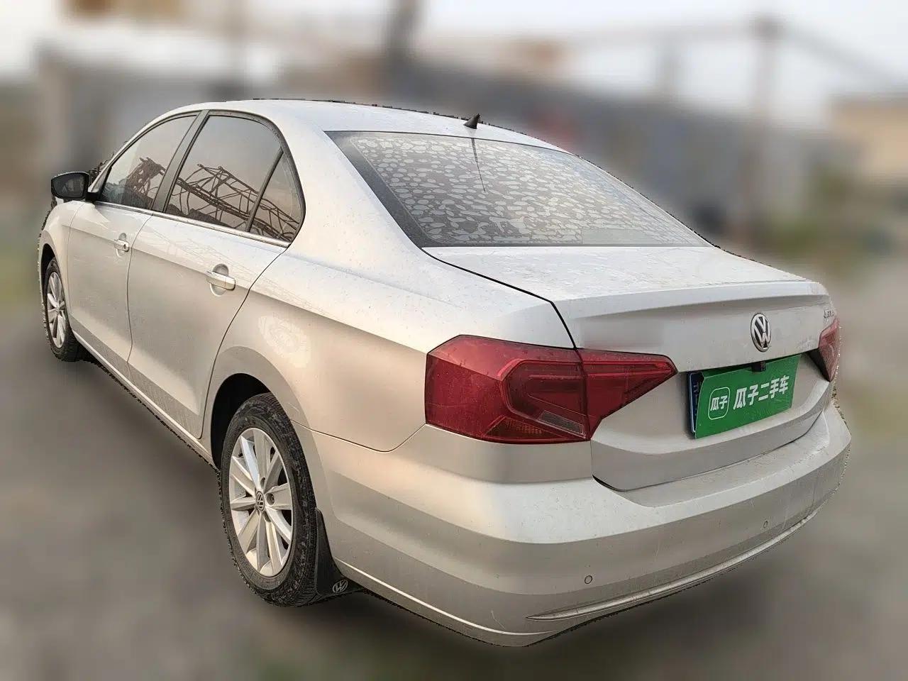 Volkswagen Jetta 2017 1.4L Manual Comfort Model — миниатюра 4