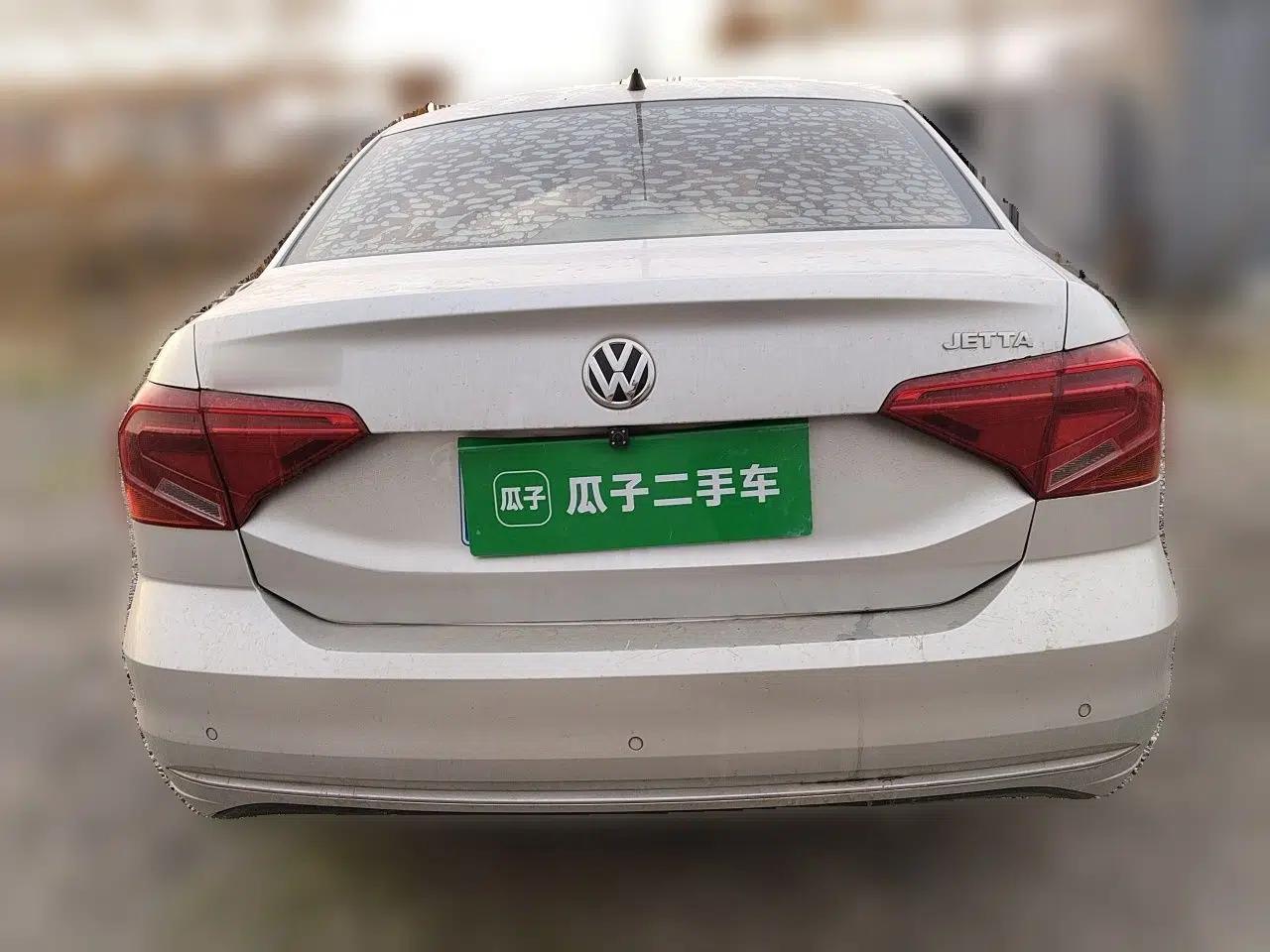 Volkswagen Jetta 2017 1.4L Manual Comfort Model — миниатюра 5