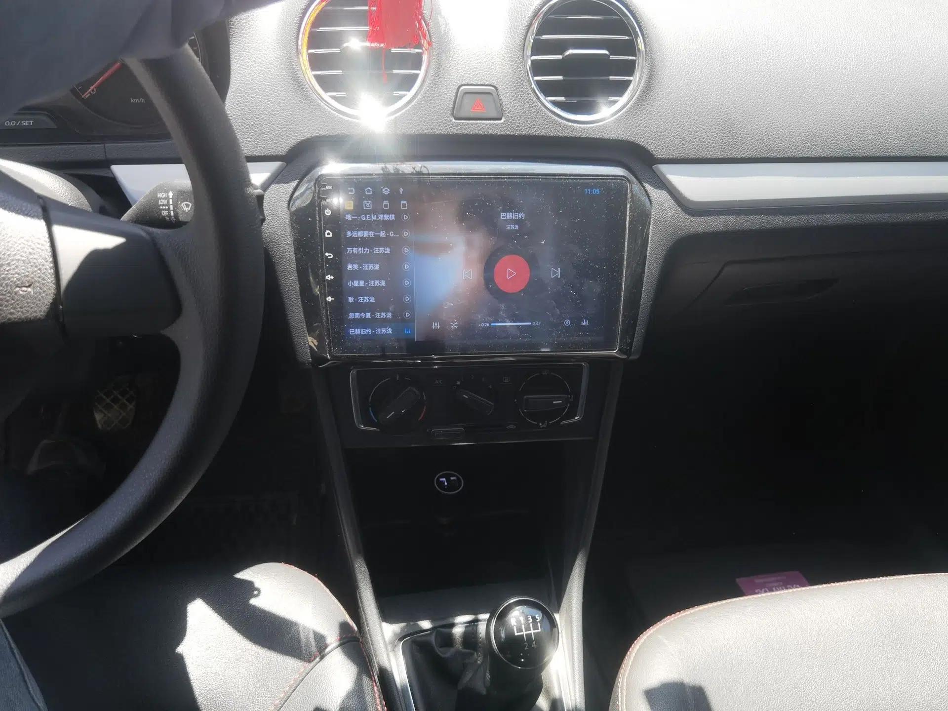 Volkswagen Jetta 2015 1.6L Manual Comfort Model — миниатюра 14