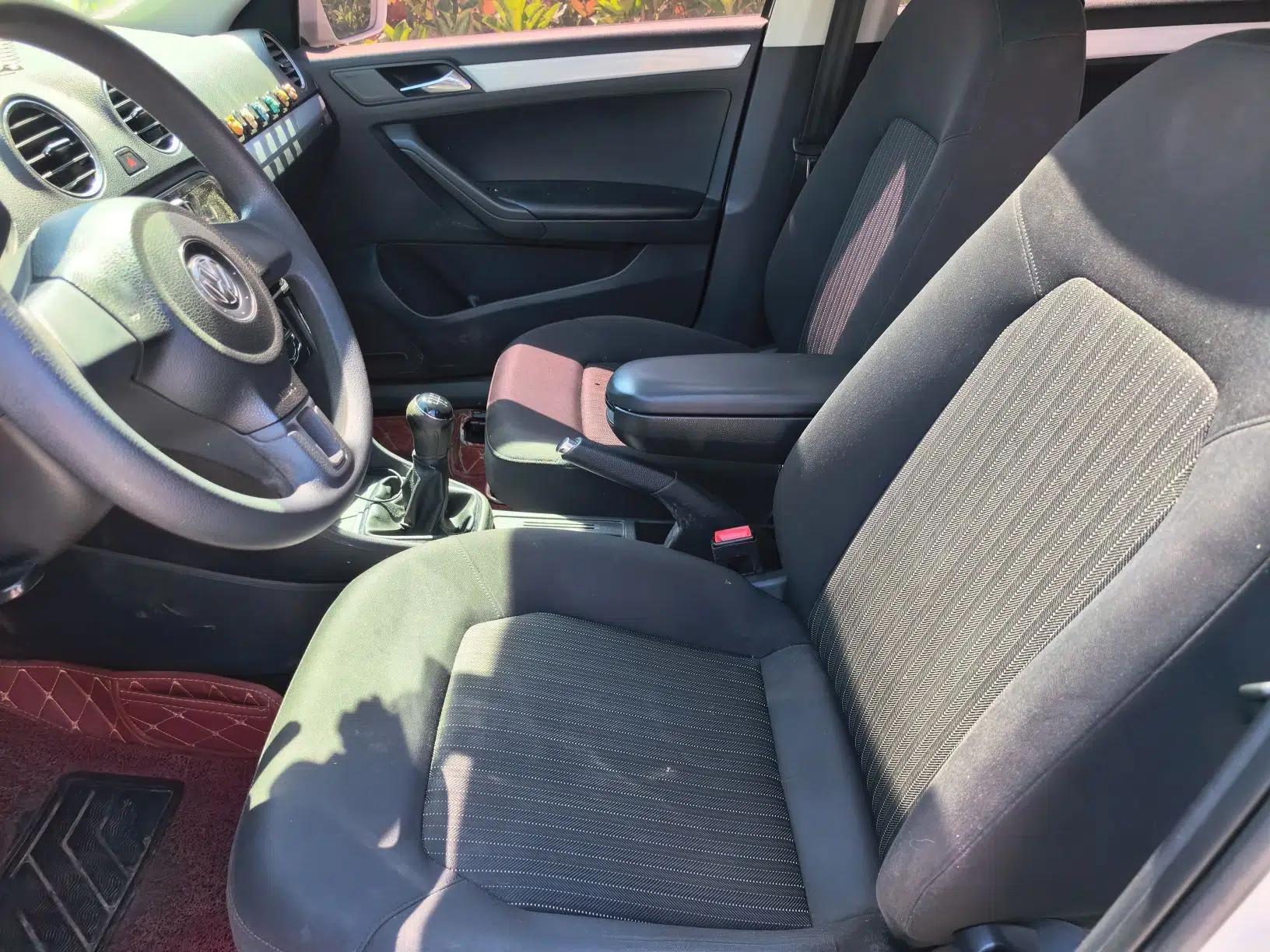 Volkswagen Jetta 2015 1.4L Manual Comfort Model — миниатюра 16
