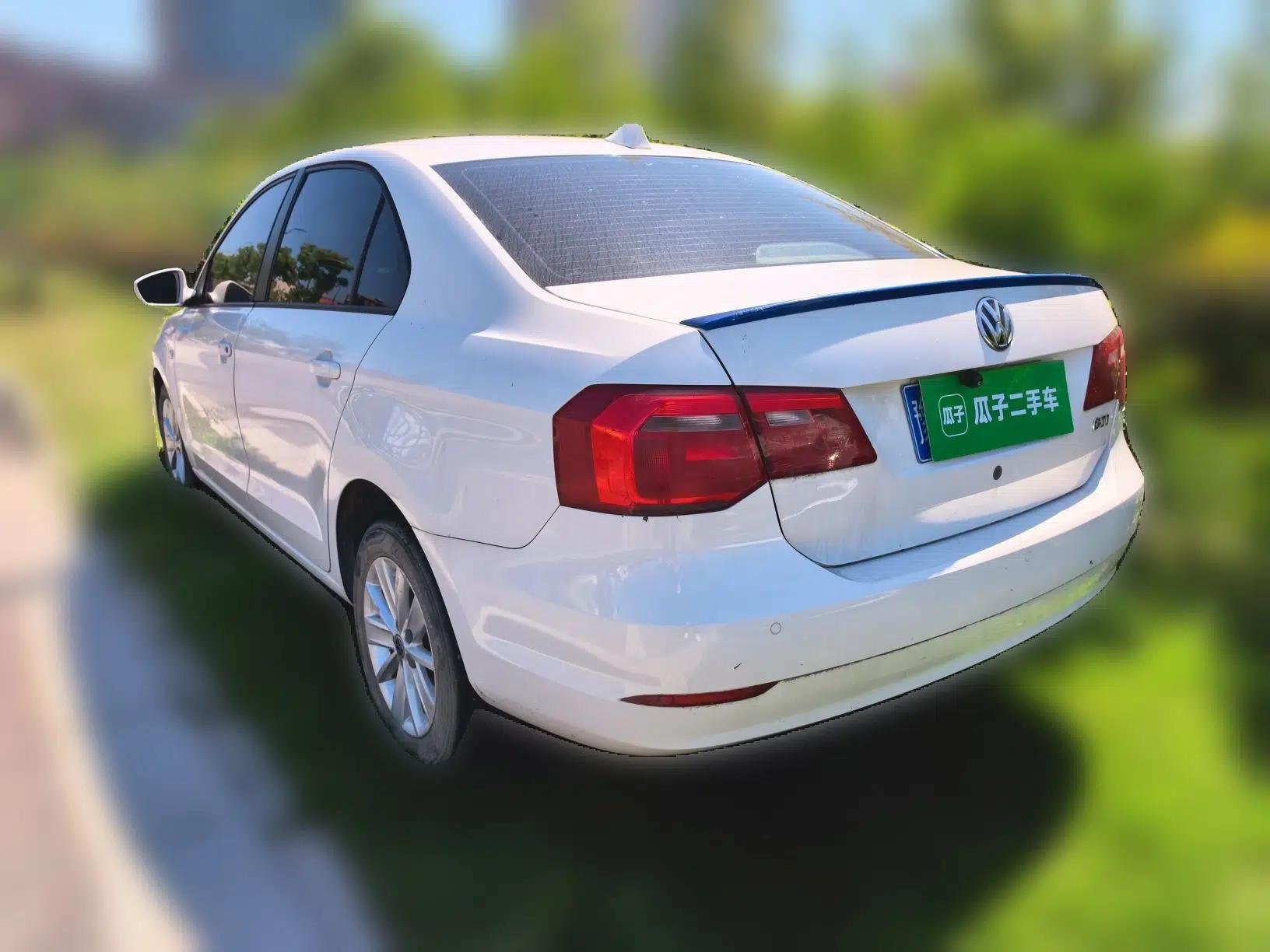 Volkswagen Jetta 2015 1.4L Manual Comfort Model — миниатюра 4