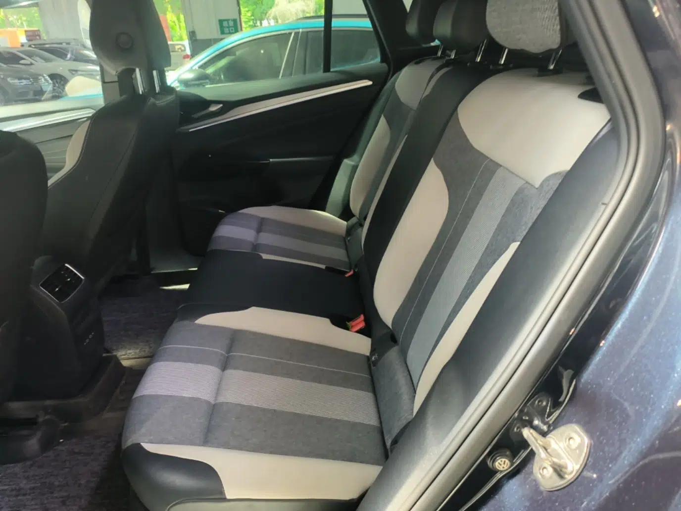 Volkswagen ID.4 CROZZ 2022 Pure Edition Limited Edition — миниатюра 19