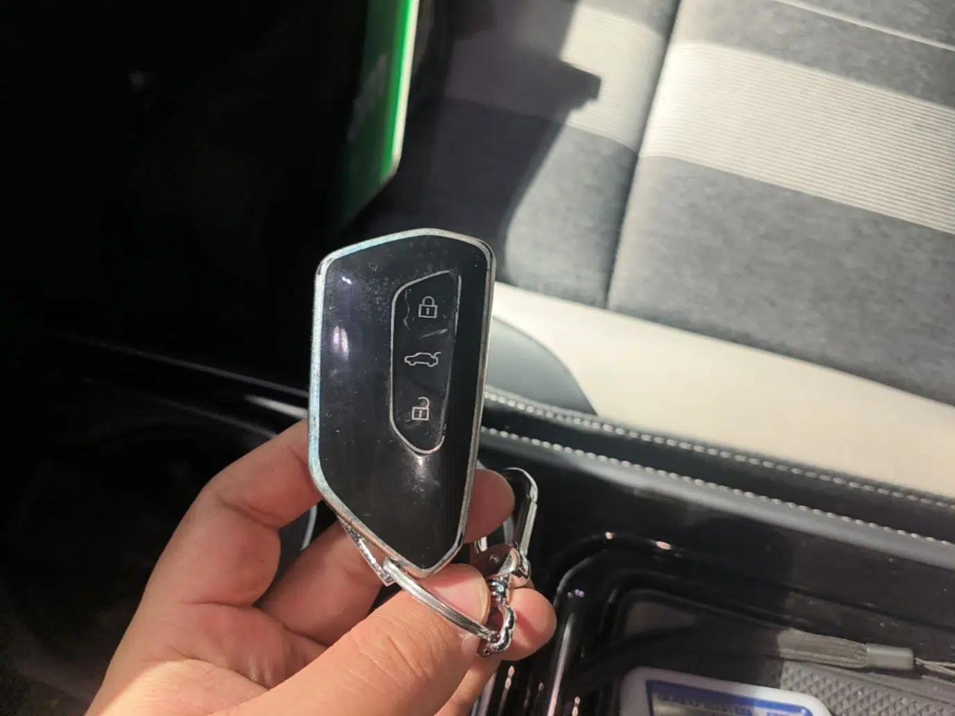 Volkswagen ID.4 CROZZ 2022 Pure Edition Limited Edition — миниатюра 22