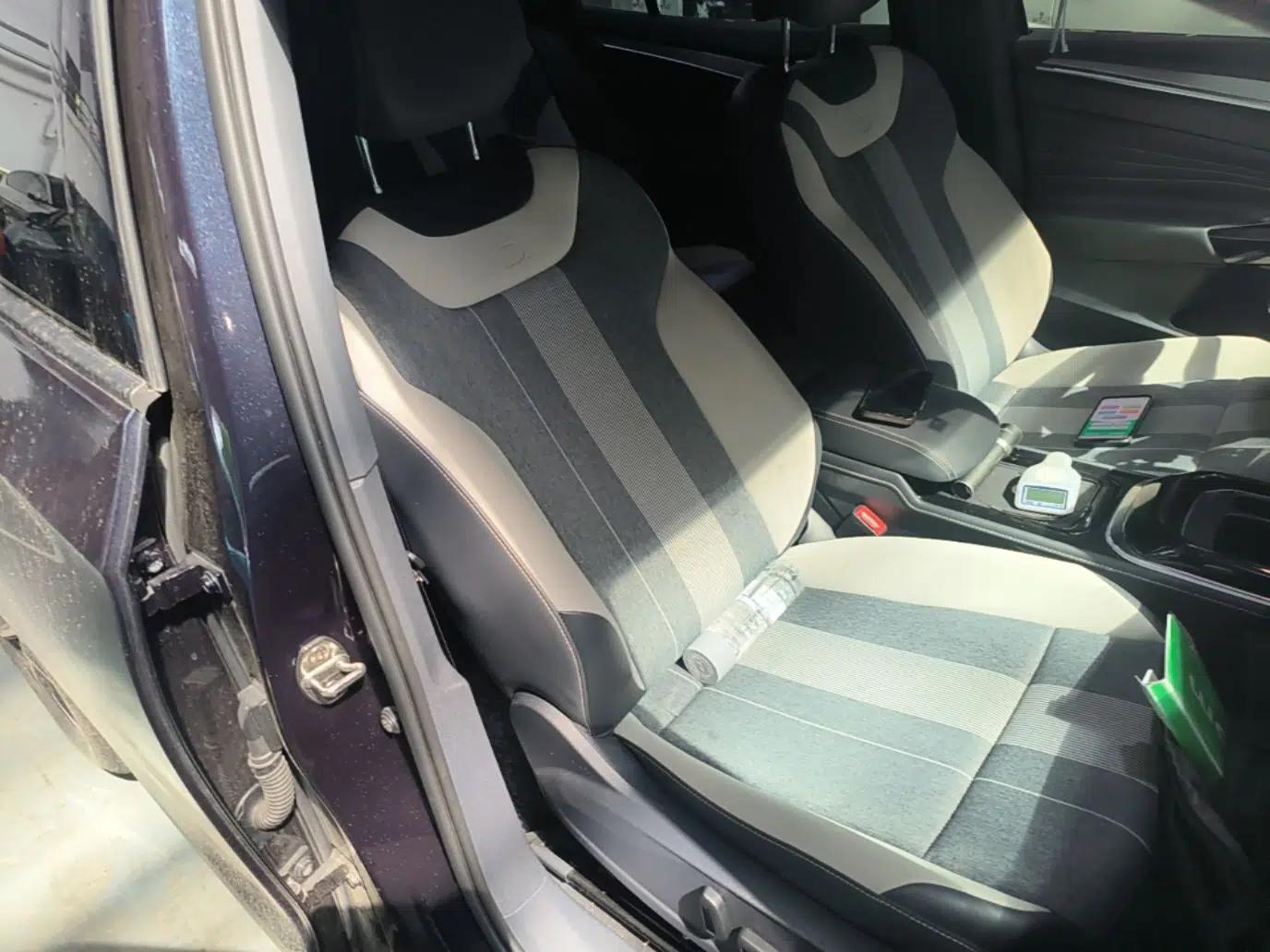 Volkswagen ID.4 CROZZ 2022 Pure Edition Limited Edition — миниатюра 23