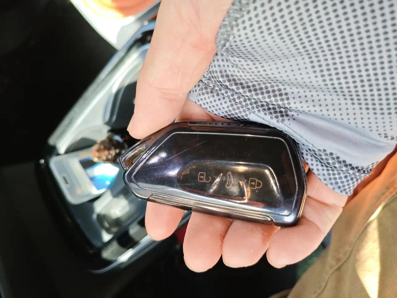 Volkswagen ID.4 CROZZ 2022 Long-Range PURE+ Edition — миниатюра 9
